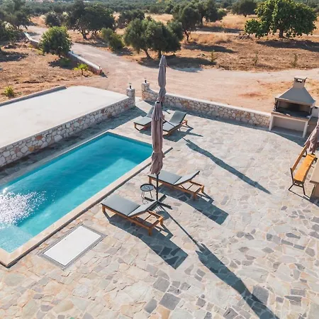 Villa Private, Quiet, Isolated In Chania / Homealone Chorafakia